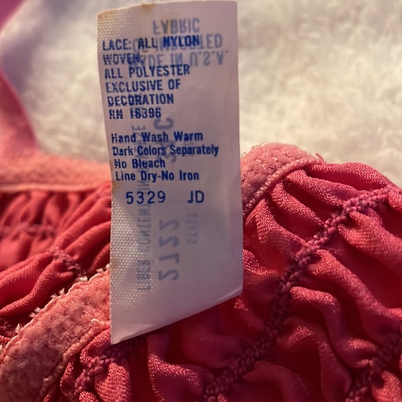 Beautiful VALENTINO Bra in 34 C - Picture 6 of 7